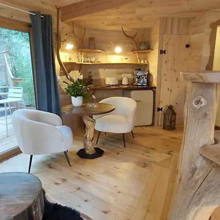 Lodge Les De Sarrant