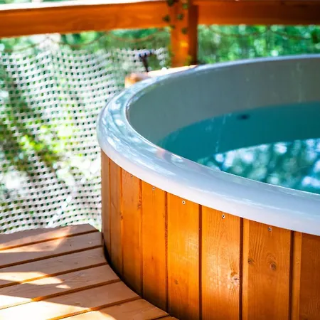 Lodge Les De Sarrant