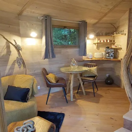 Lodge Les De *