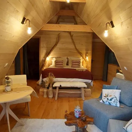 Lodge Les De